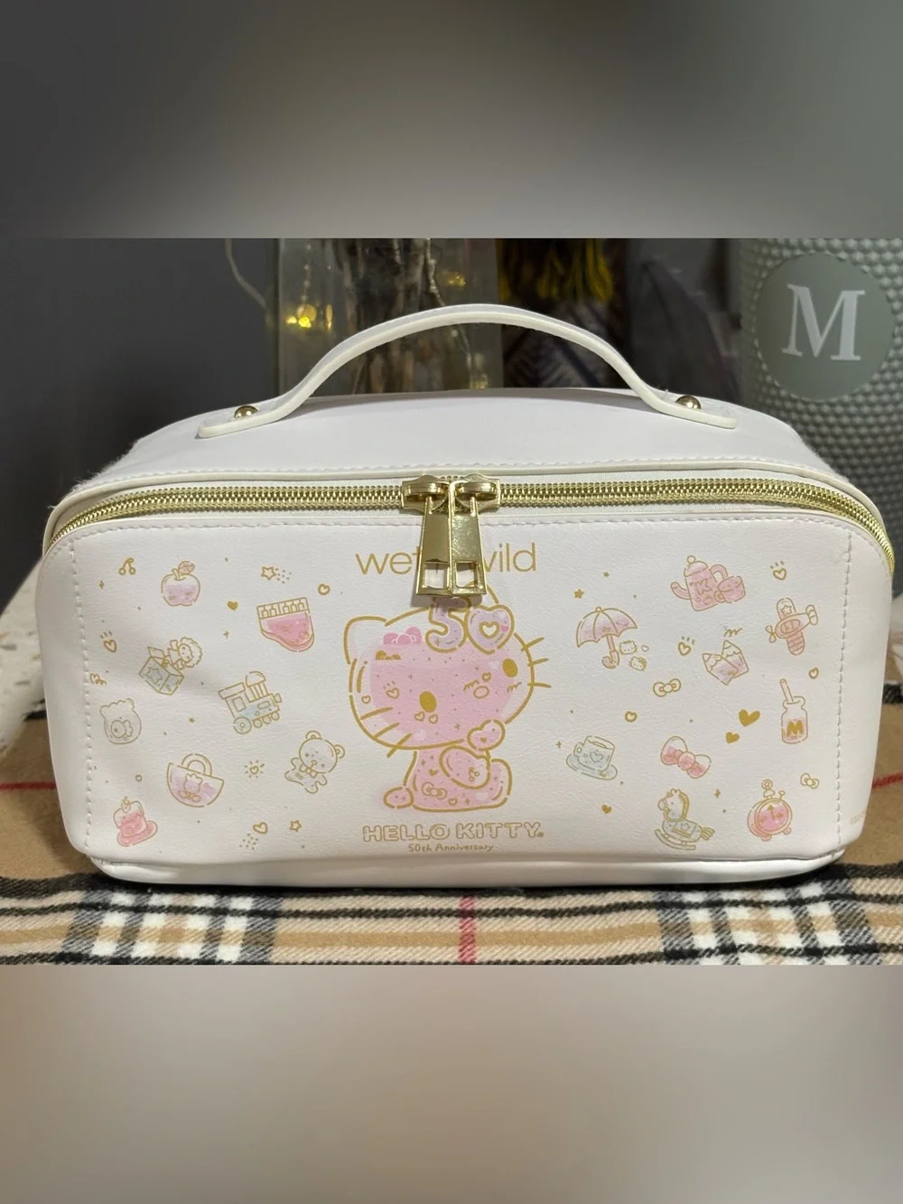 Hello Kitty Wet N Wild Make-Up Bag Case 50th Anniversary Limited Edition✨